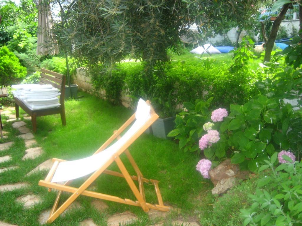 Mavi Pension Hotel Ayvalik Exterior photo